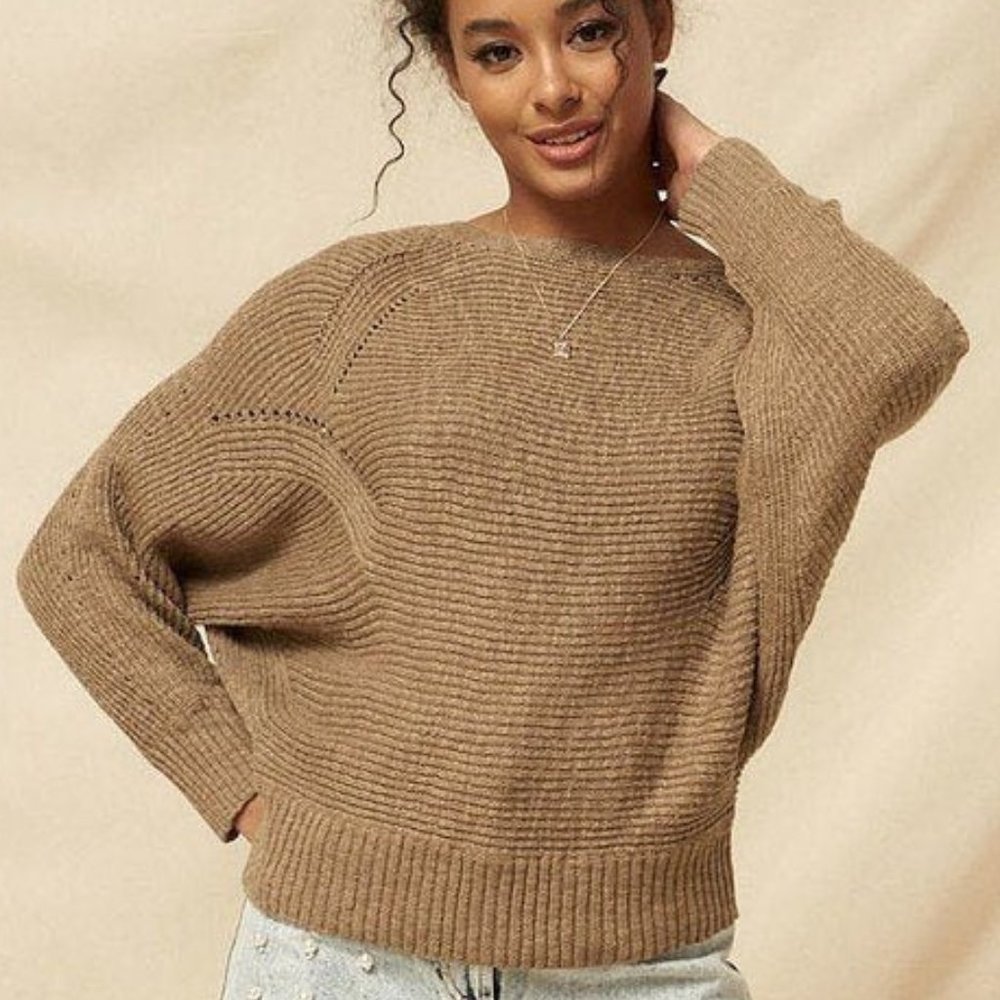 Women's Casual Stylish Taupe Simple But Chic A Ribbed Knit Sweater NWT